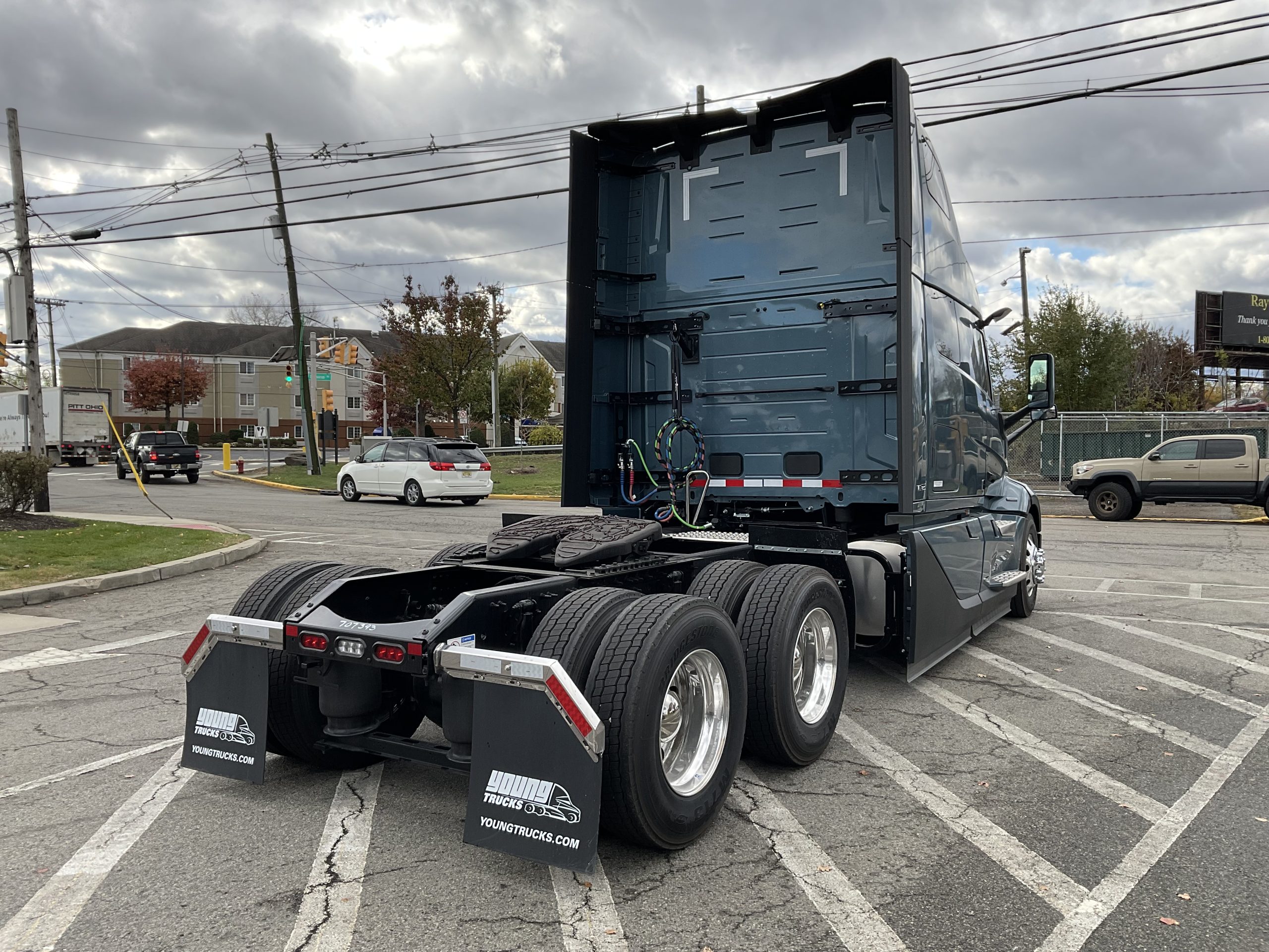 2026 VOLVO VNL64T860 2026 VOLVO VNL64T860 - image 6 of 6