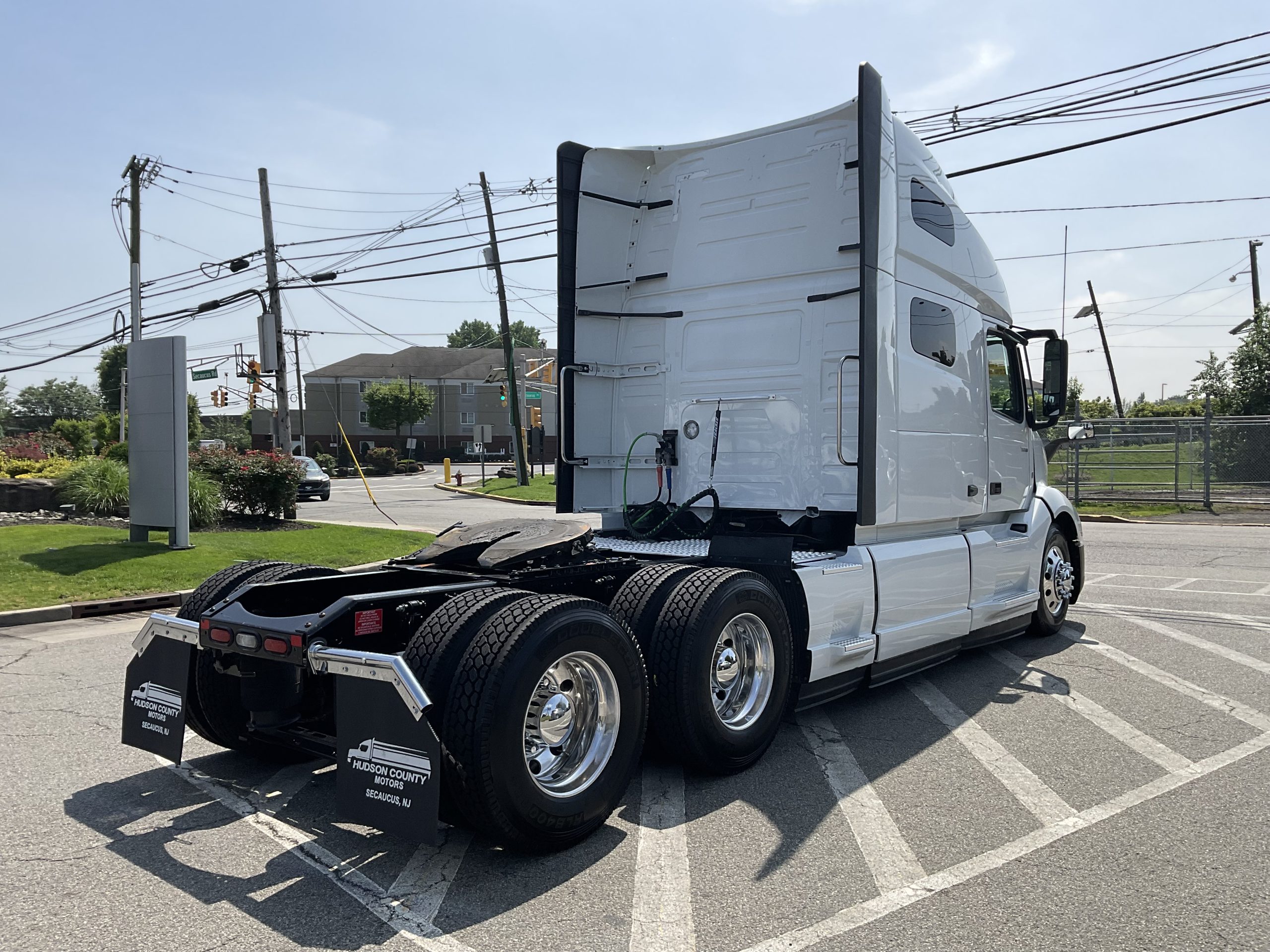 2022 VOLVO VNL64T760 - image 6 of 6