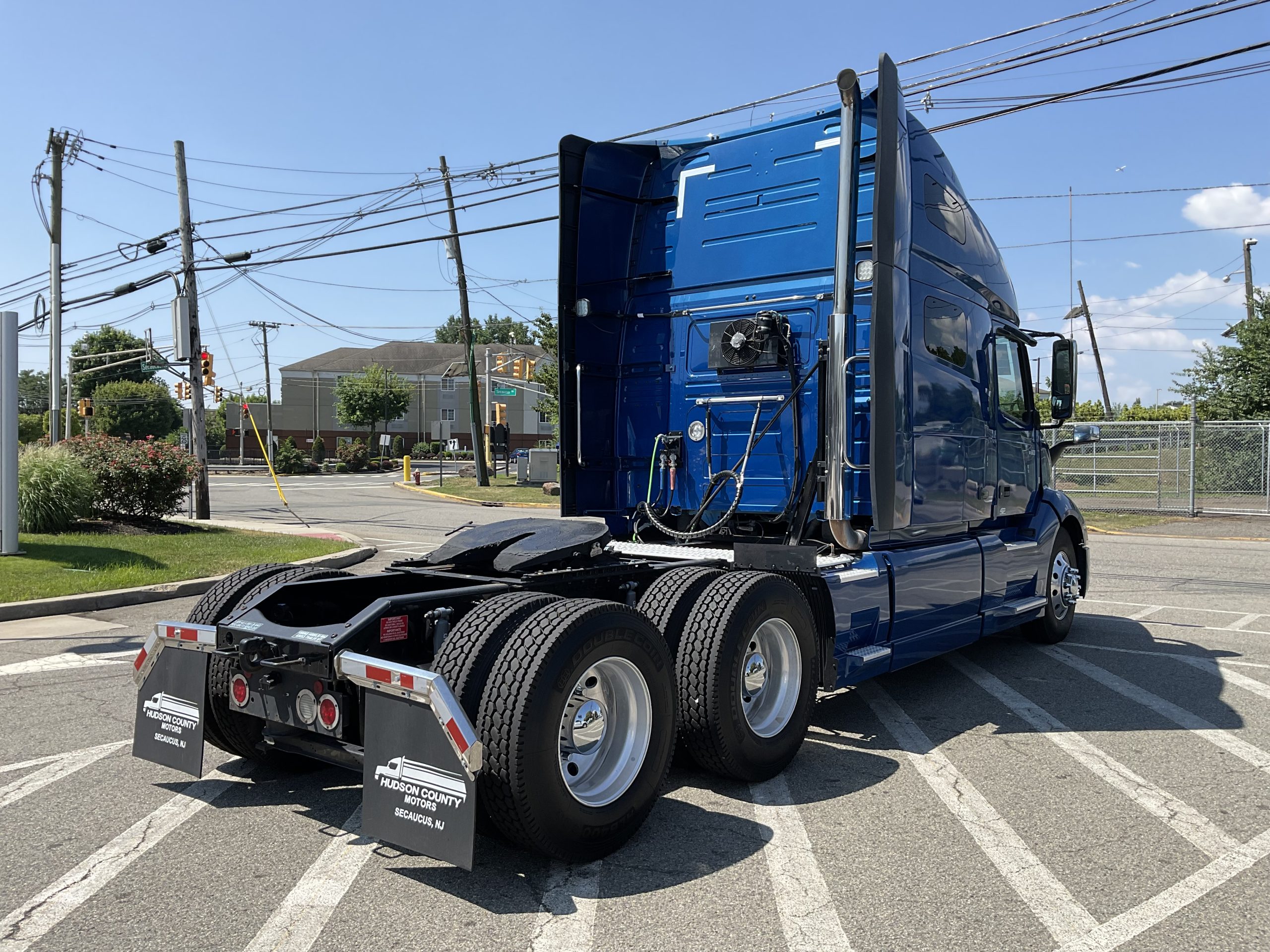 2022 VOLVO VNL64T760 - image 6 of 6