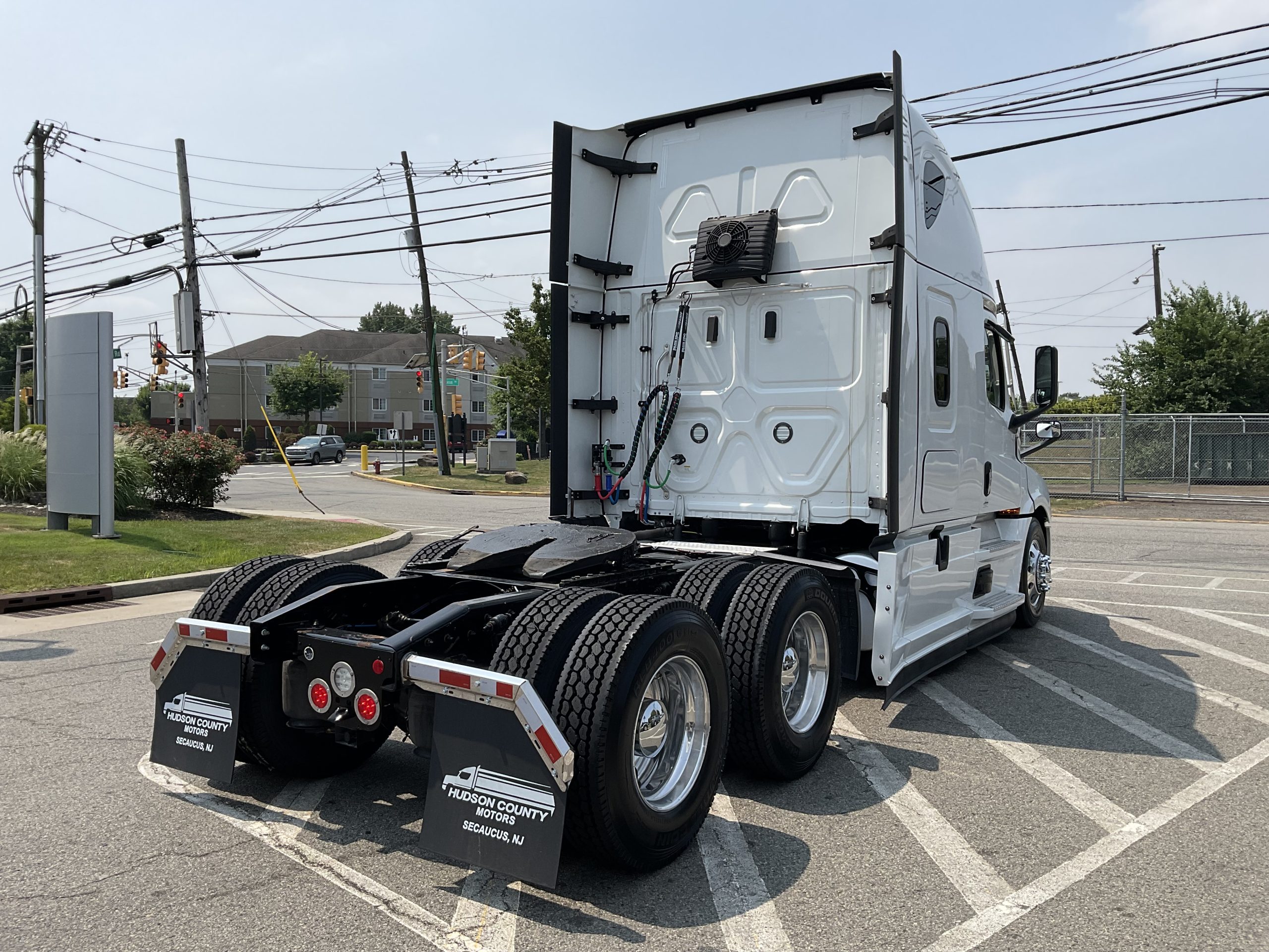 2022 FREIGHTLINER CASCADIA 126 - image 6 of 6