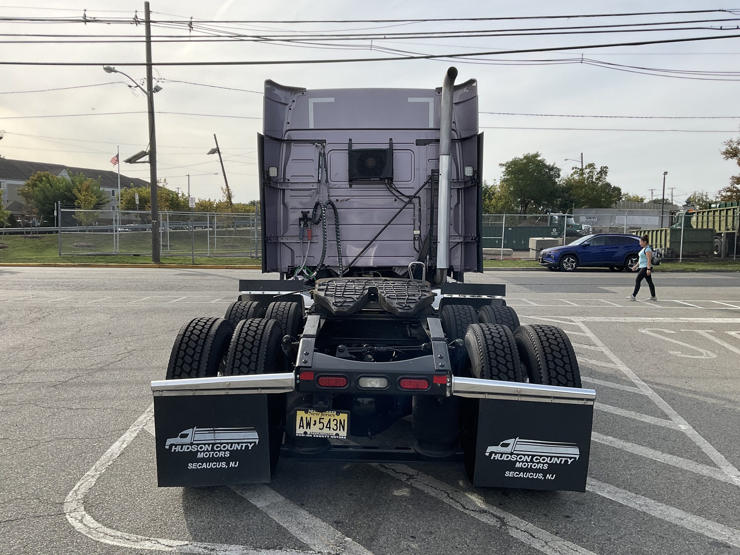 2021 VOLVO VNR64T640 - image 6 of 6