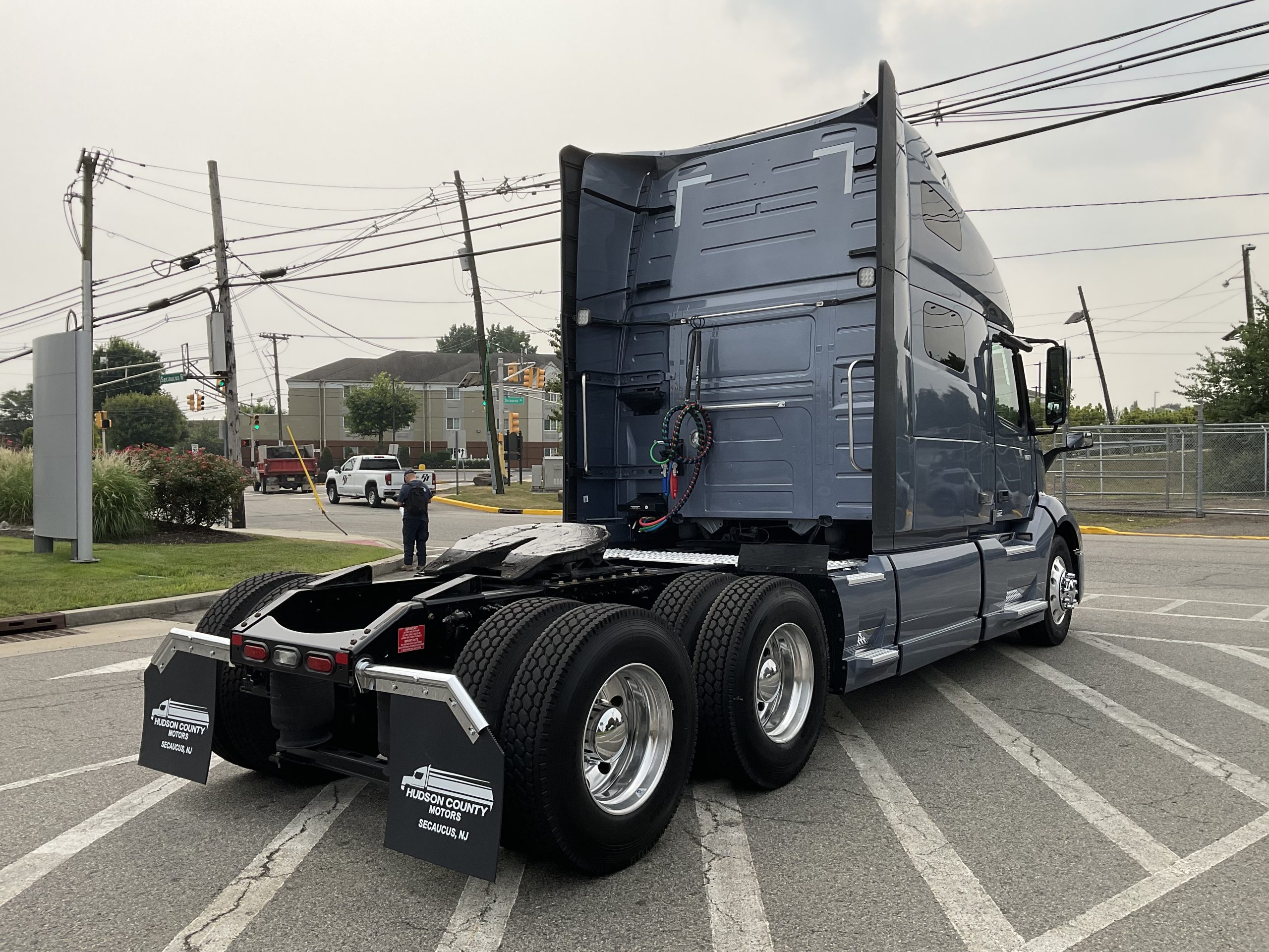 2022 VOLVO VNL64T760 - image 6 of 6