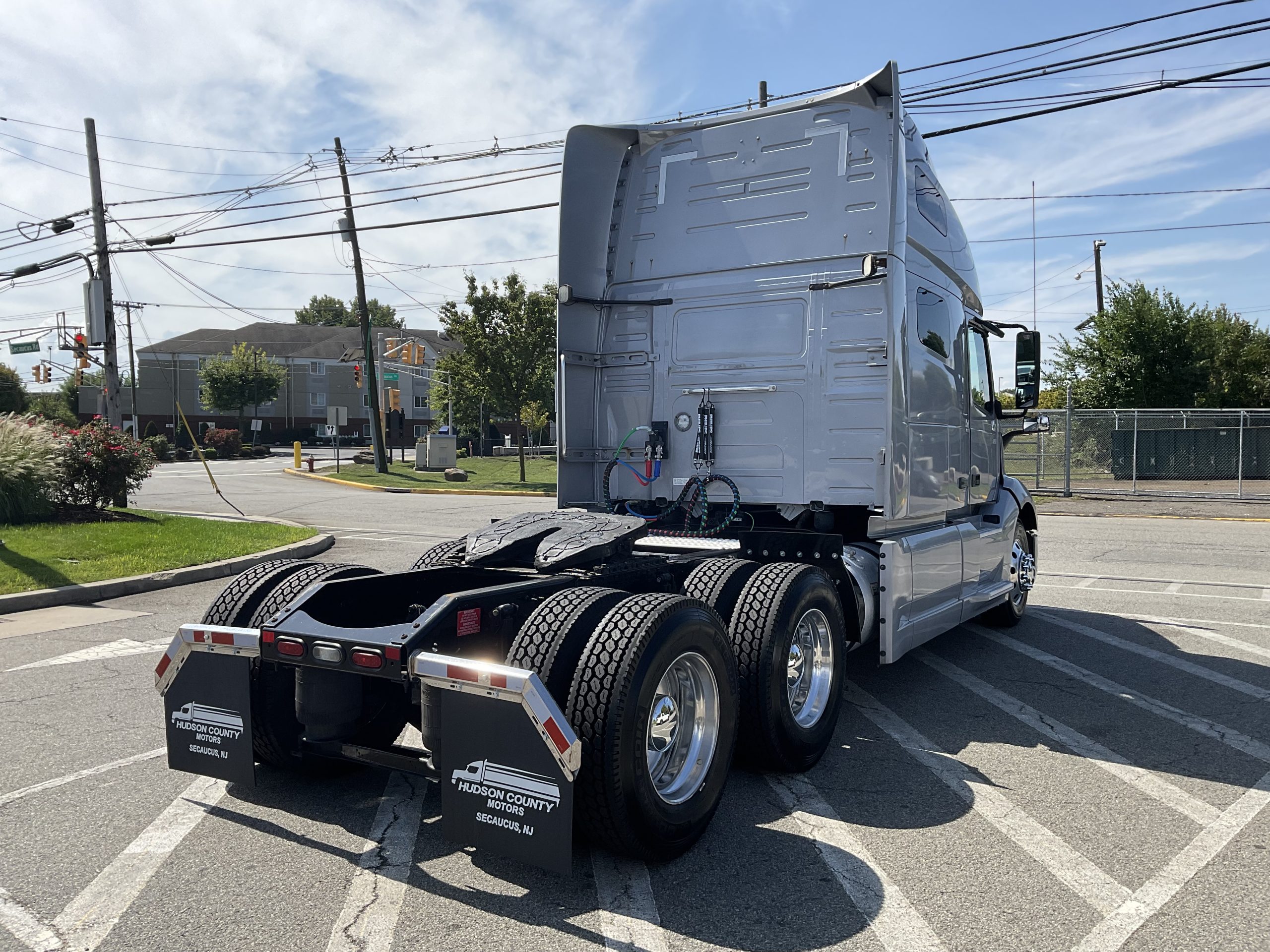 2021 VOLVO VNL64T760 - image 6 of 6