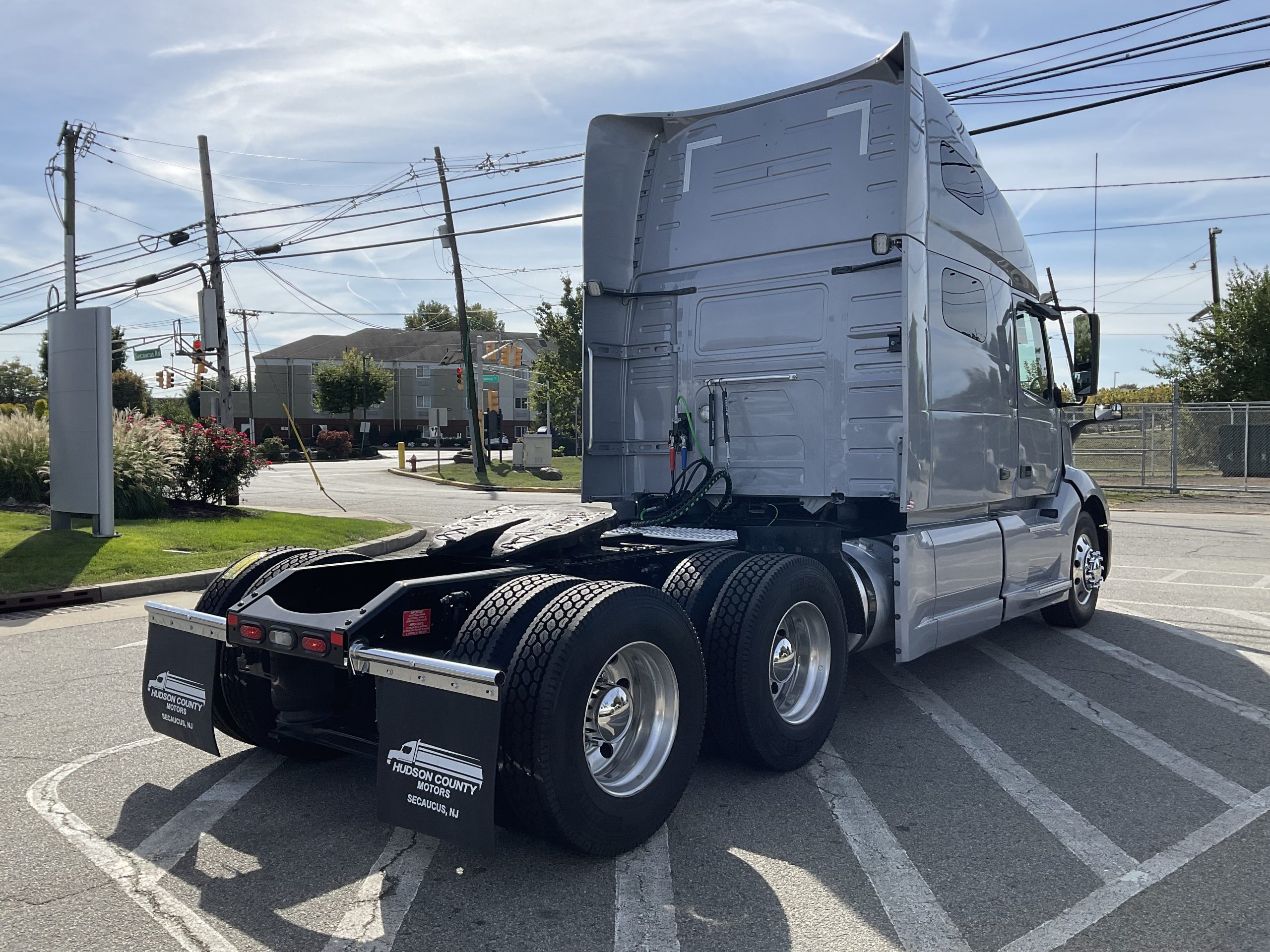 2021 VOLVO VNL64T760 - image 6 of 6