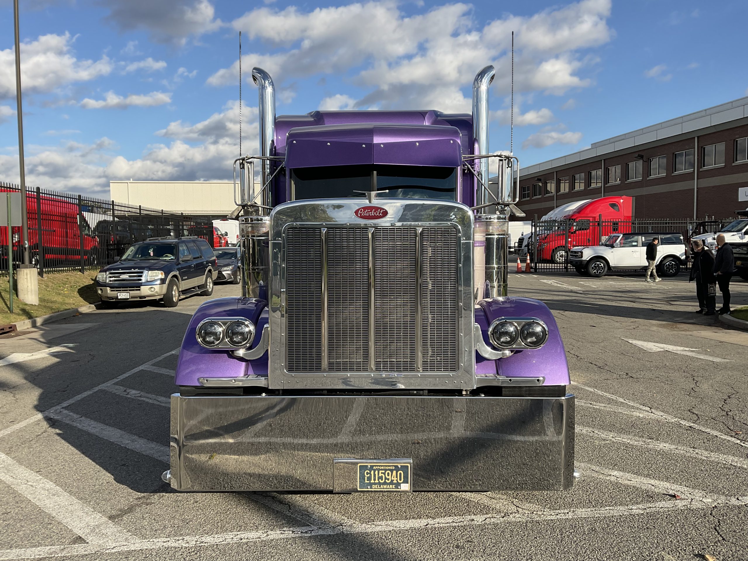 2000 PETERBILT 379 379EXHD - image 3 of 6