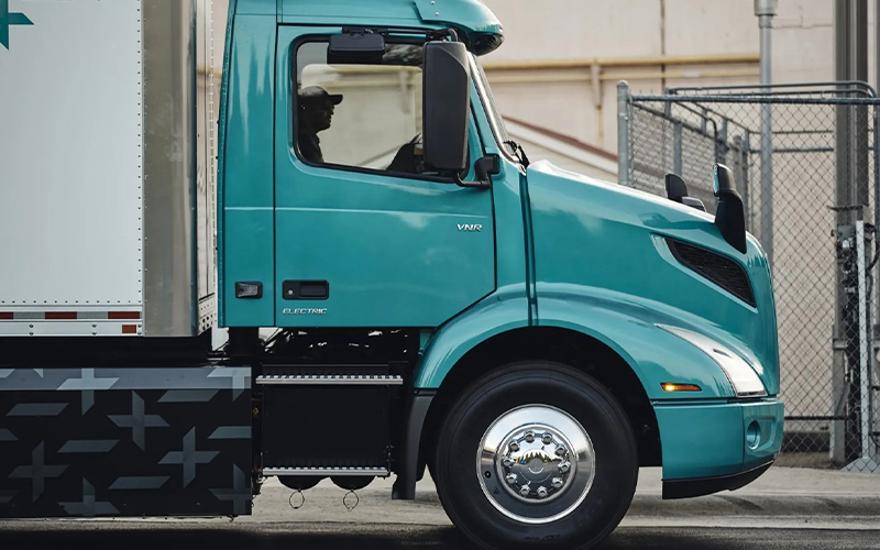 Volvo Trucks 6x4 Tractor 6x4+Tractor_3 Volvo Trucks 6x4 Tractor 6x4+Tractor_3