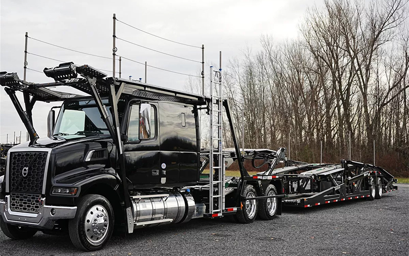 Volvo Trucks VAH 600 Volvo Trucks VAH 600 - image 2 of 4