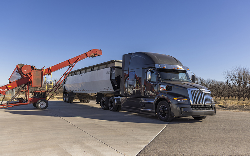 Western Star 57X Western Star 57X - image 2 of 6