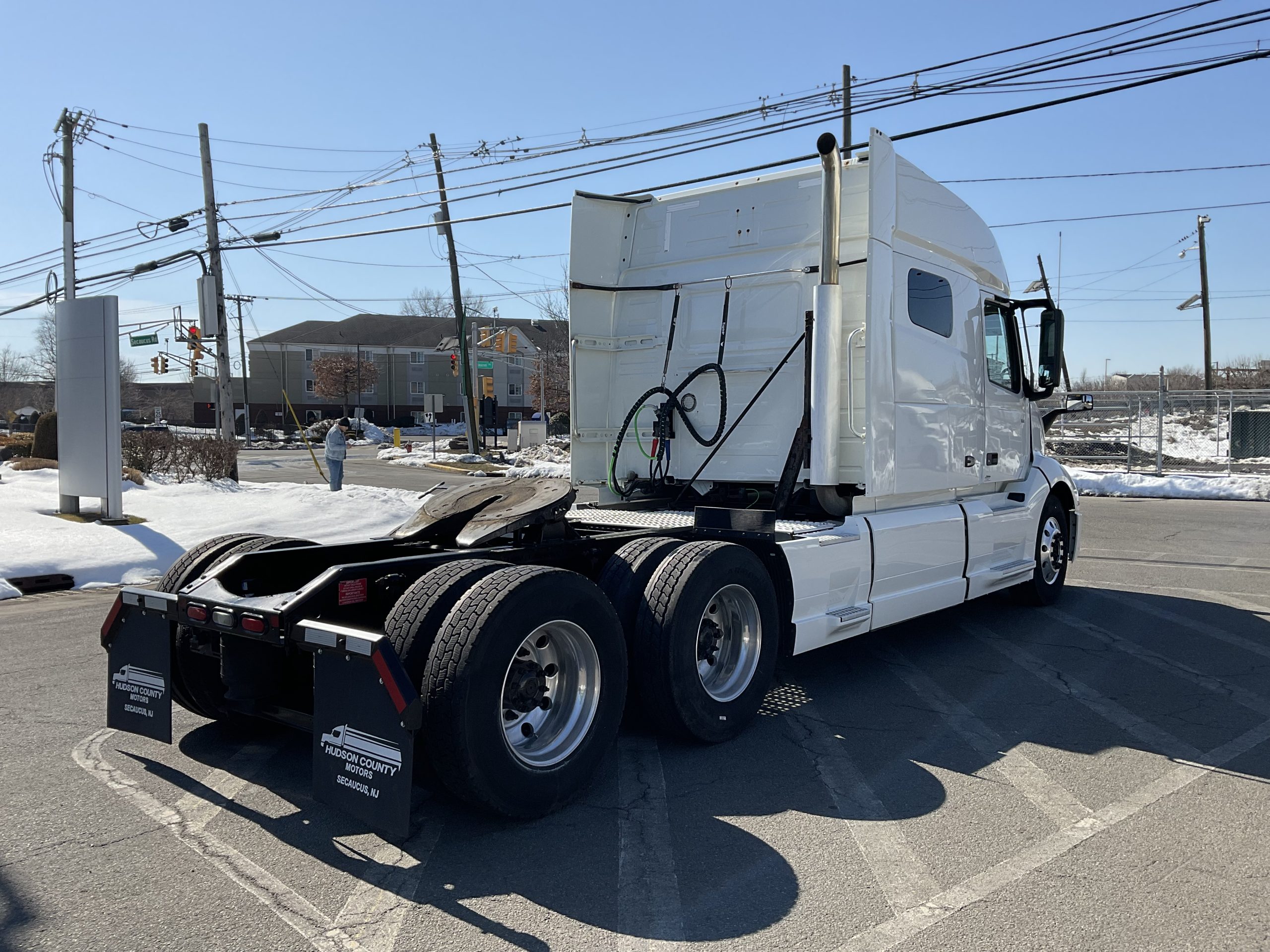 2019 VOLVO VNL64T740 2019 VOLVO VNL64T740 - image 6 of 6