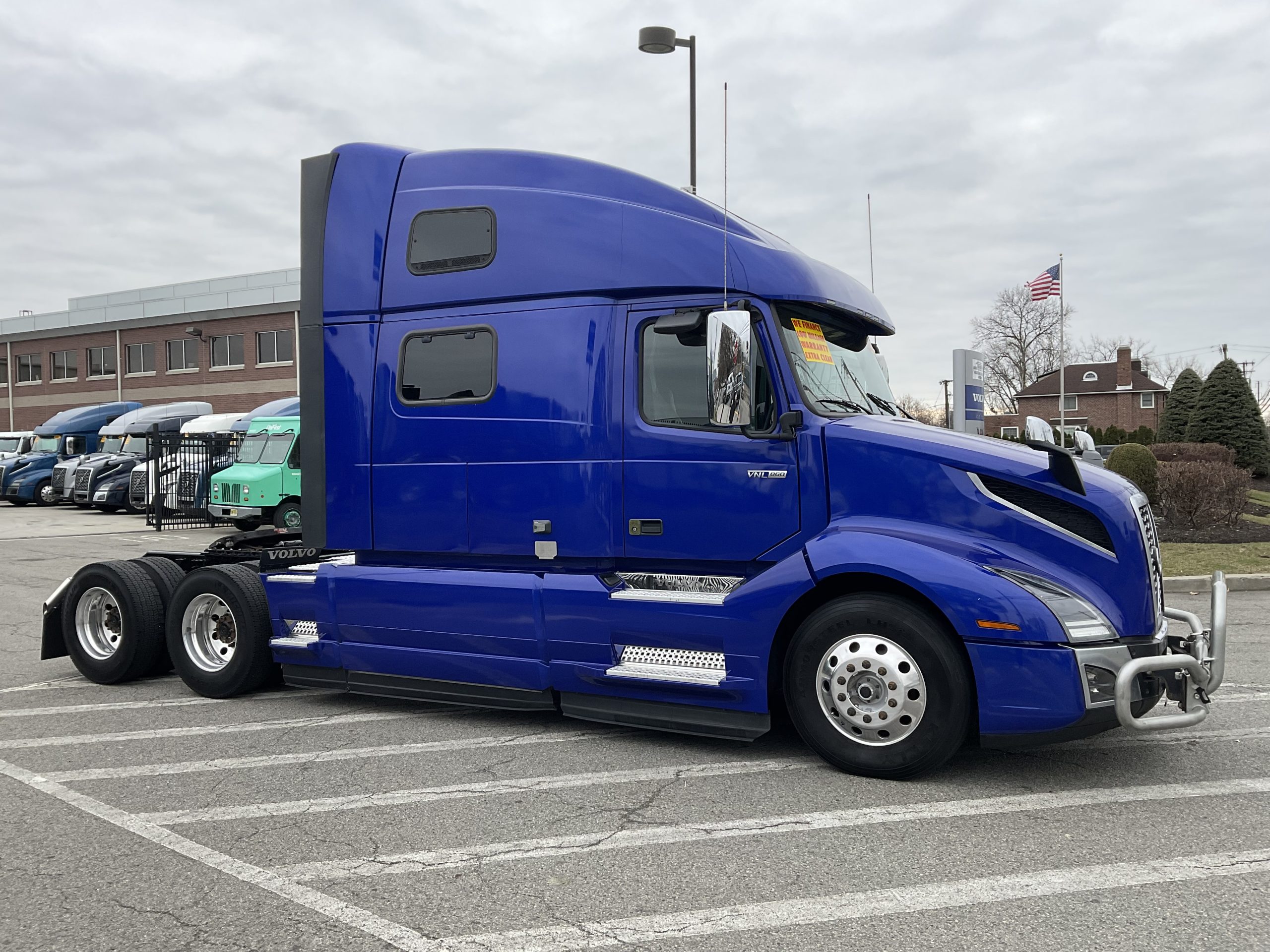 2024 VOLVO VNL64T860 2024 VOLVO VNL64T860 - image 5 of 6