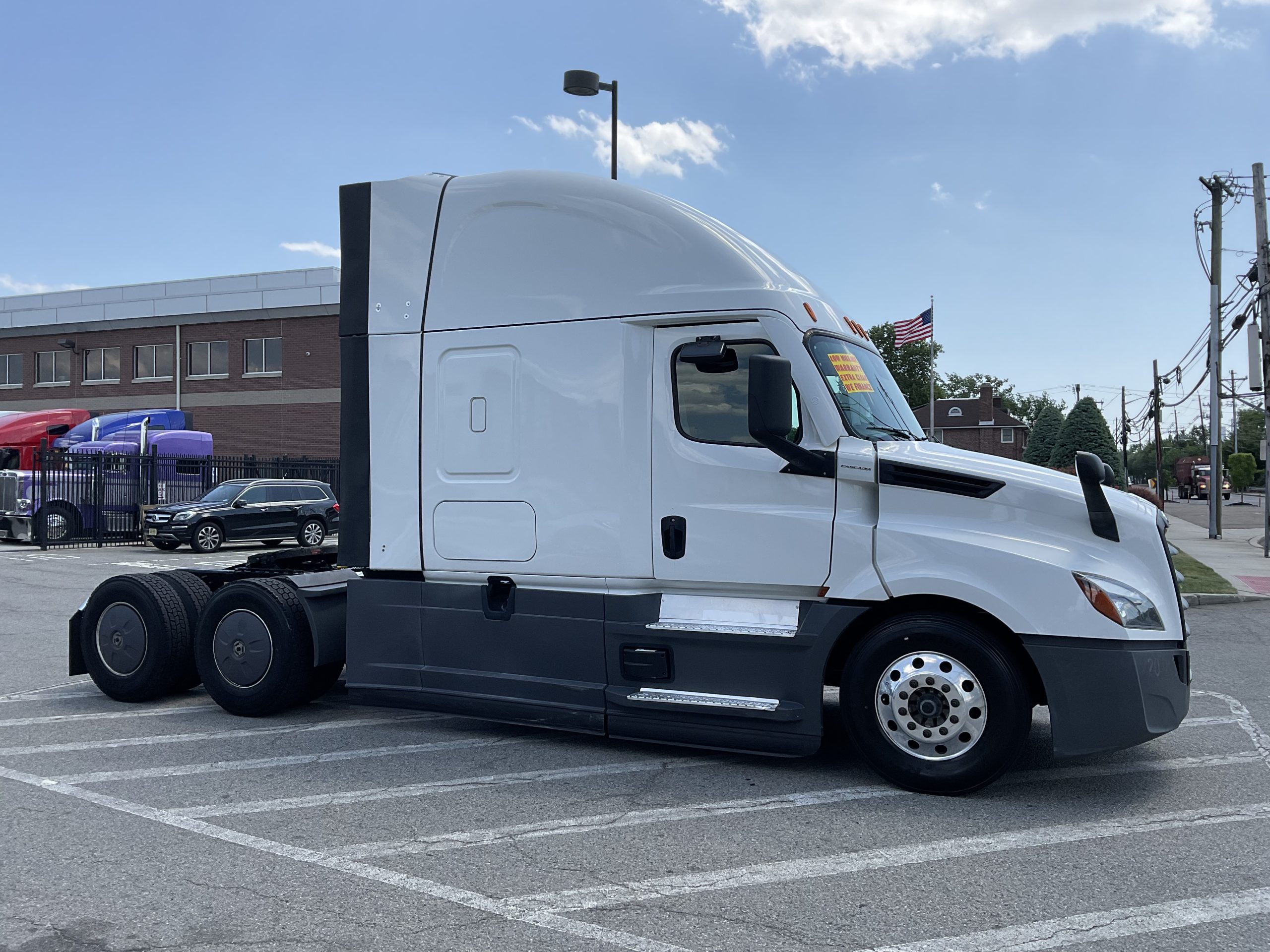 2022 FREIGHTLINER CASCADIA 126 2022 FREIGHTLINER CASCADIA 126 - image 5 of 6