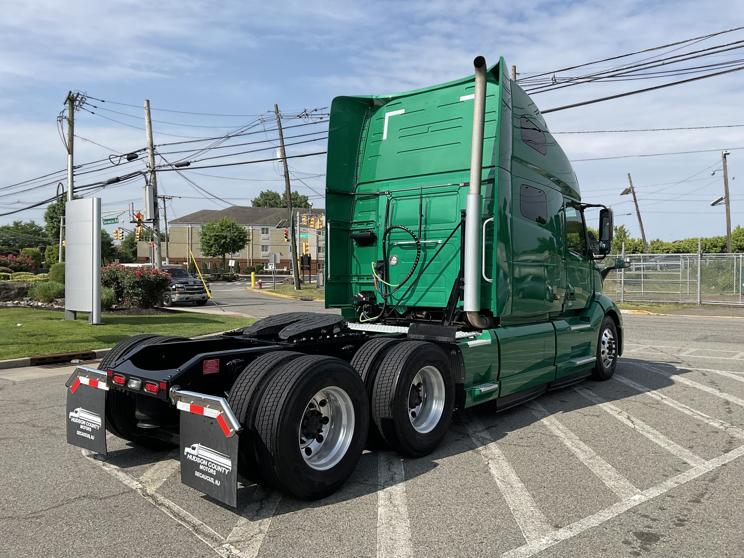 2022 VOLVO VNL64T760 2022 VOLVO VNL64T760 - image 6 of 6
