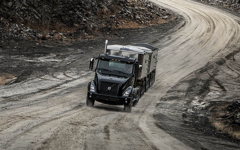 Volvo Trucks VNX 300 Volvo Trucks VNX 300 - image 4 of 6
