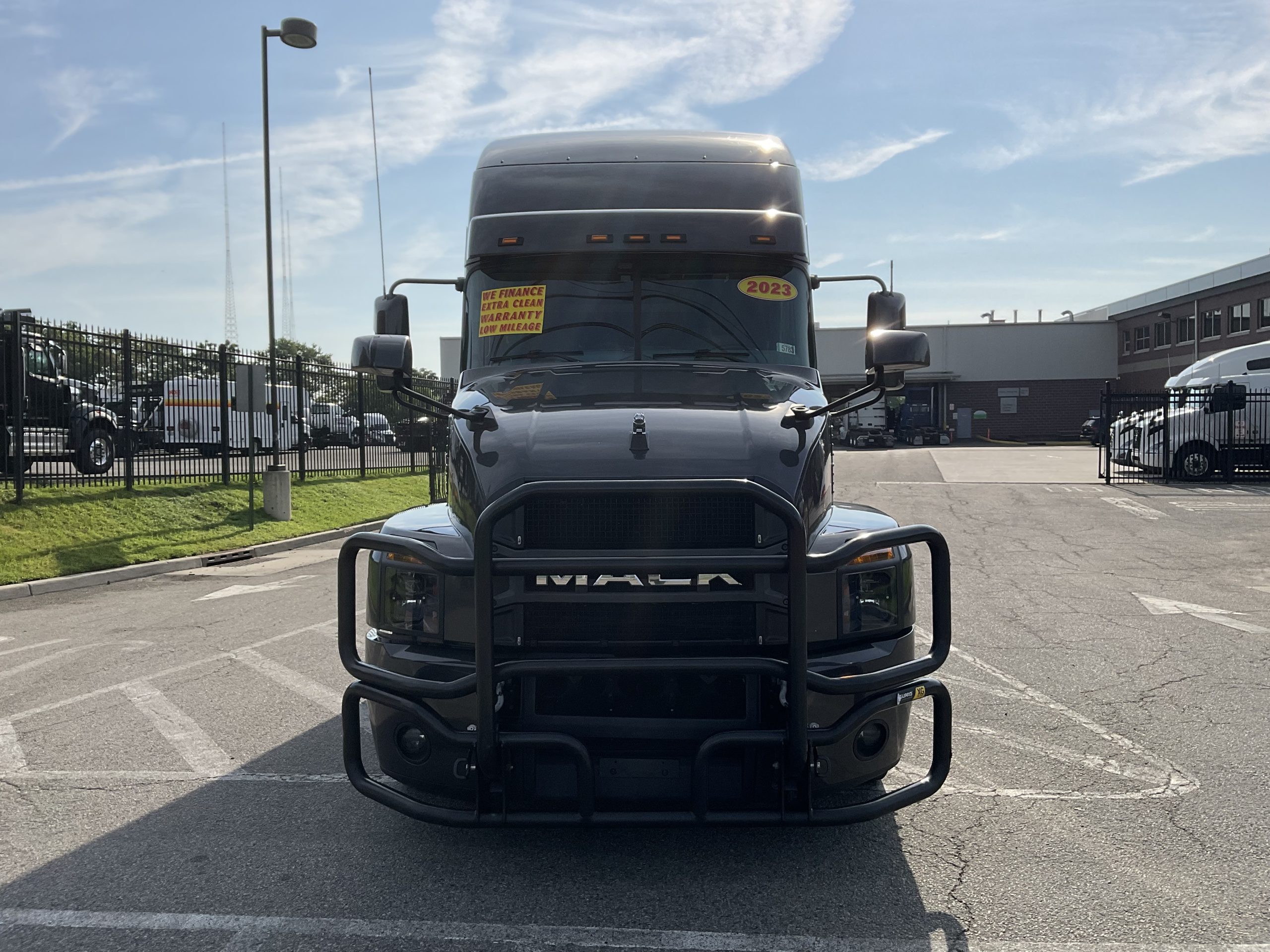 2023 MACK ANTHEM 64T - image 3 of 6