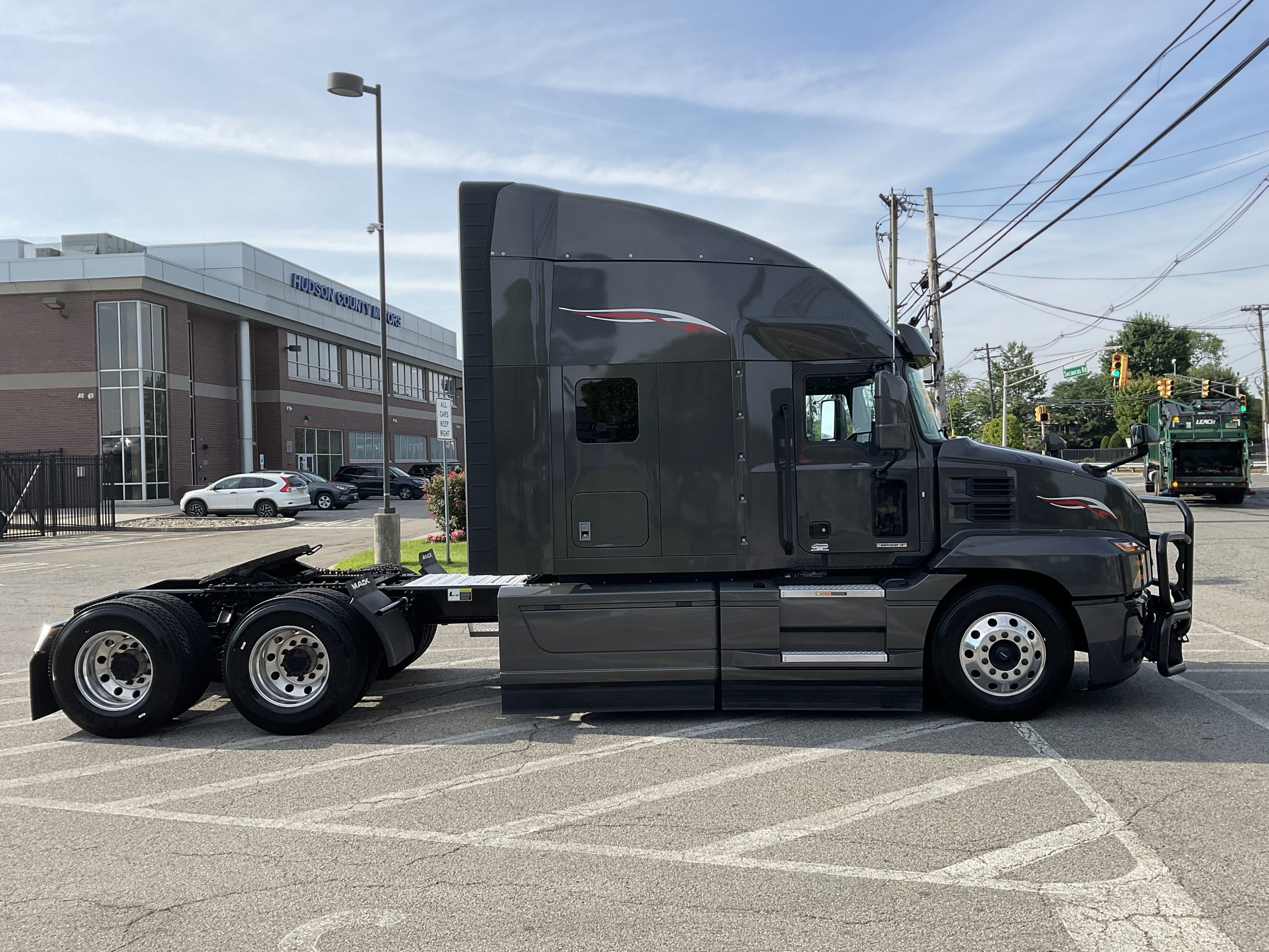 2023 MACK ANTHEM 64T - image 5 of 6