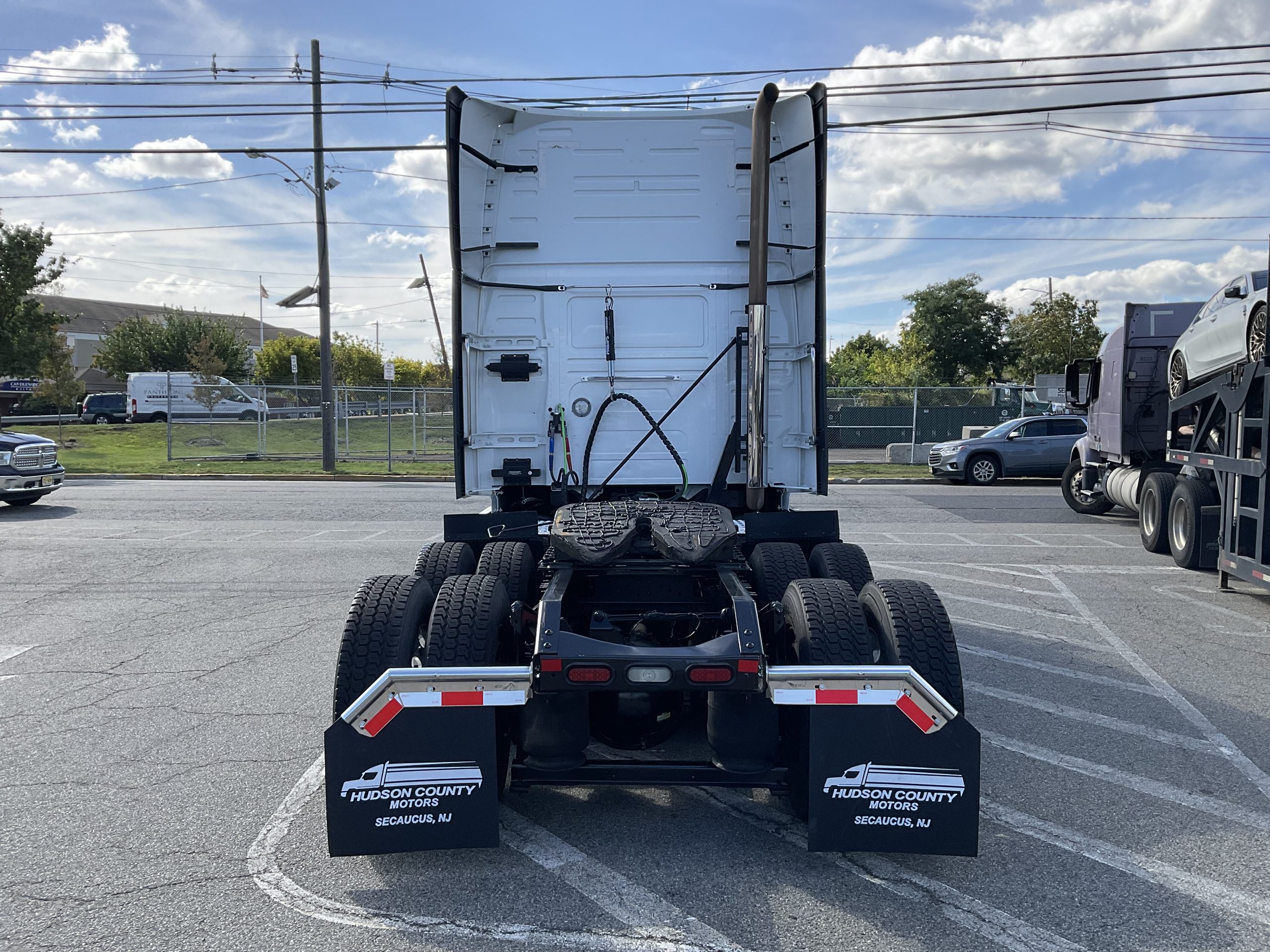 2019 VOLVO VNL64T760 2019 VOLVO VNL64T760 - image 6 of 6