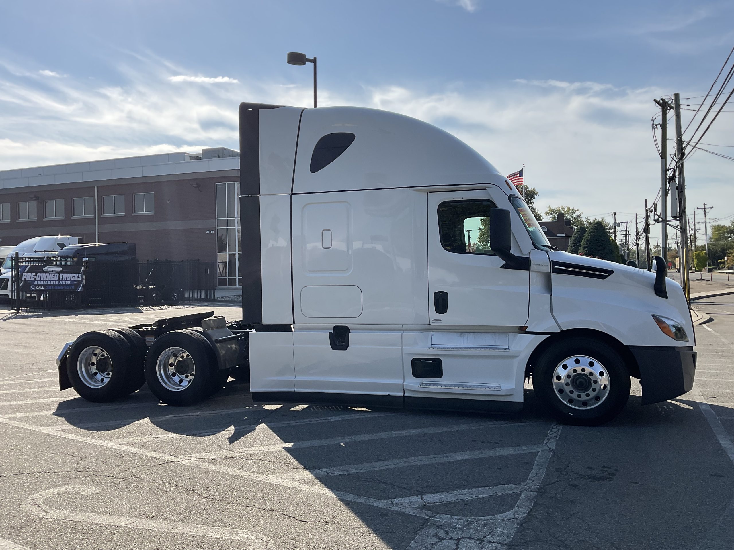 2024 FREIGHTLINER CASCADIA 126 2024 FREIGHTLINER CASCADIA 126 - image 5 of 6